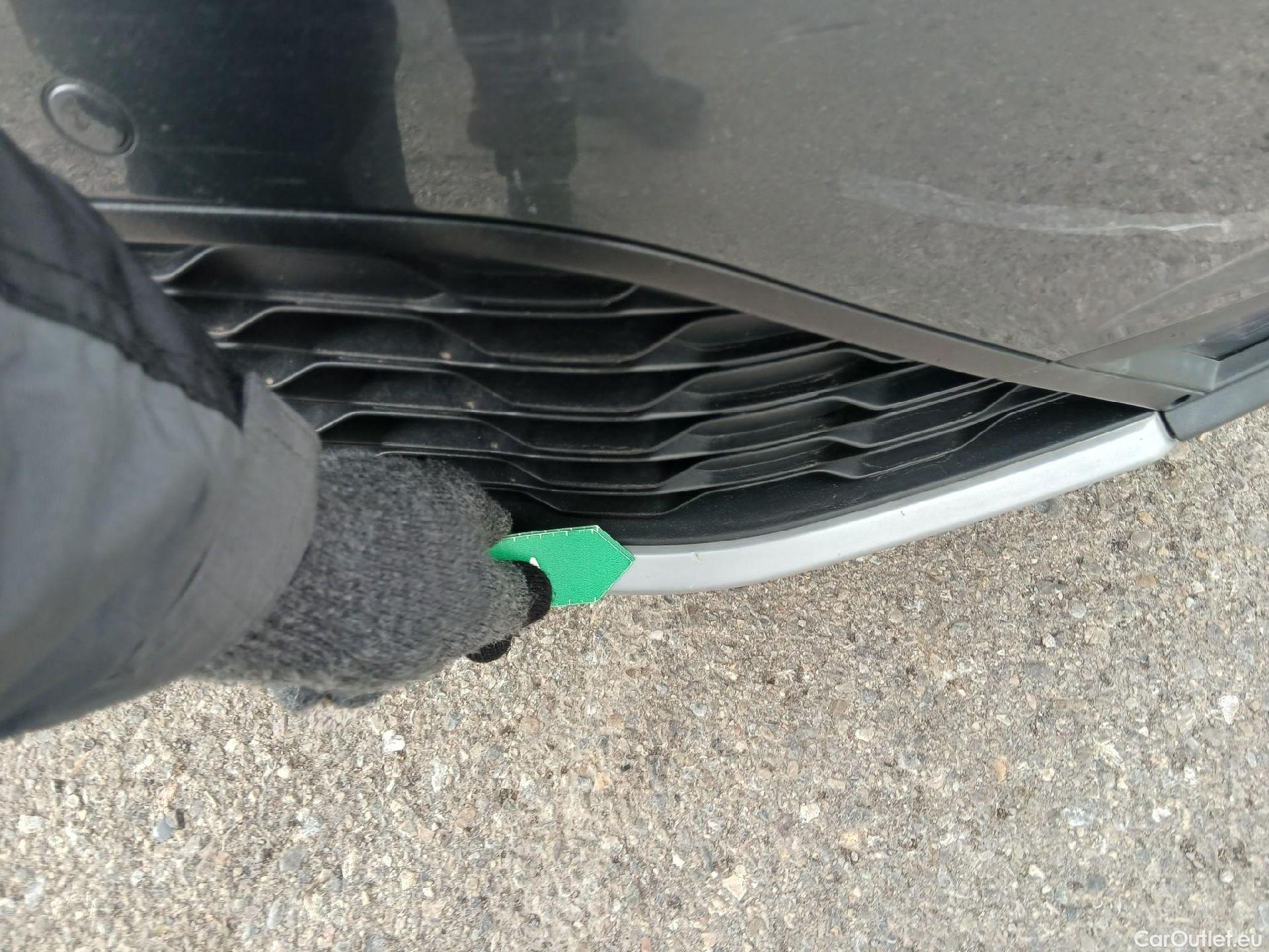  Volkswagen  T-ROC VOLKSWAGEN  / 2017 / 5P / todoterreno Advance 2.0 TDI 110kW (150CV) DSG (AC2) #3