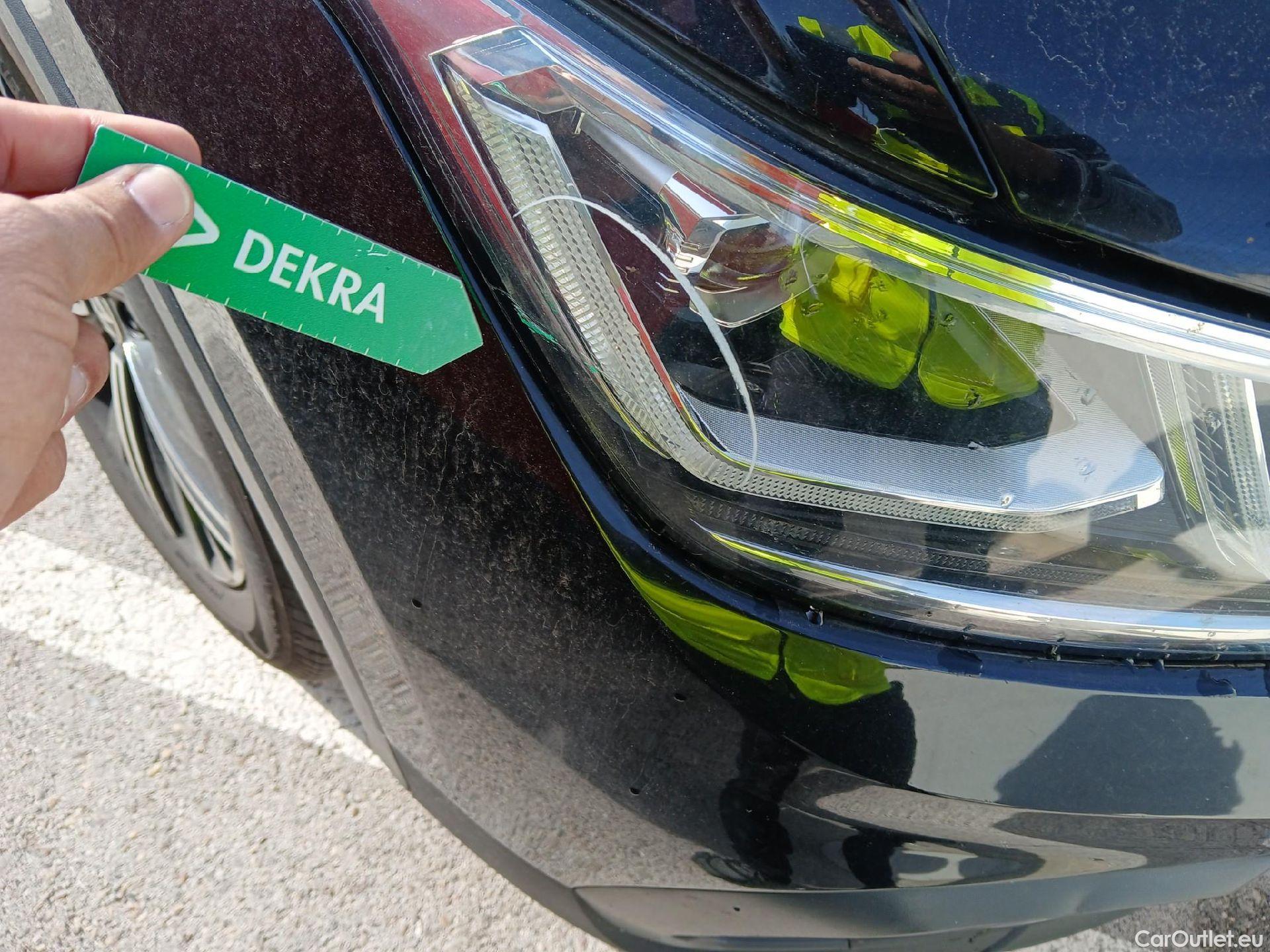  Volkswagen  Tiguan VOLKSWAGEN  / 2020 / 5P / todoterreno Life 2.0 TDI 110kW (150CV) DSG (AC2) #19