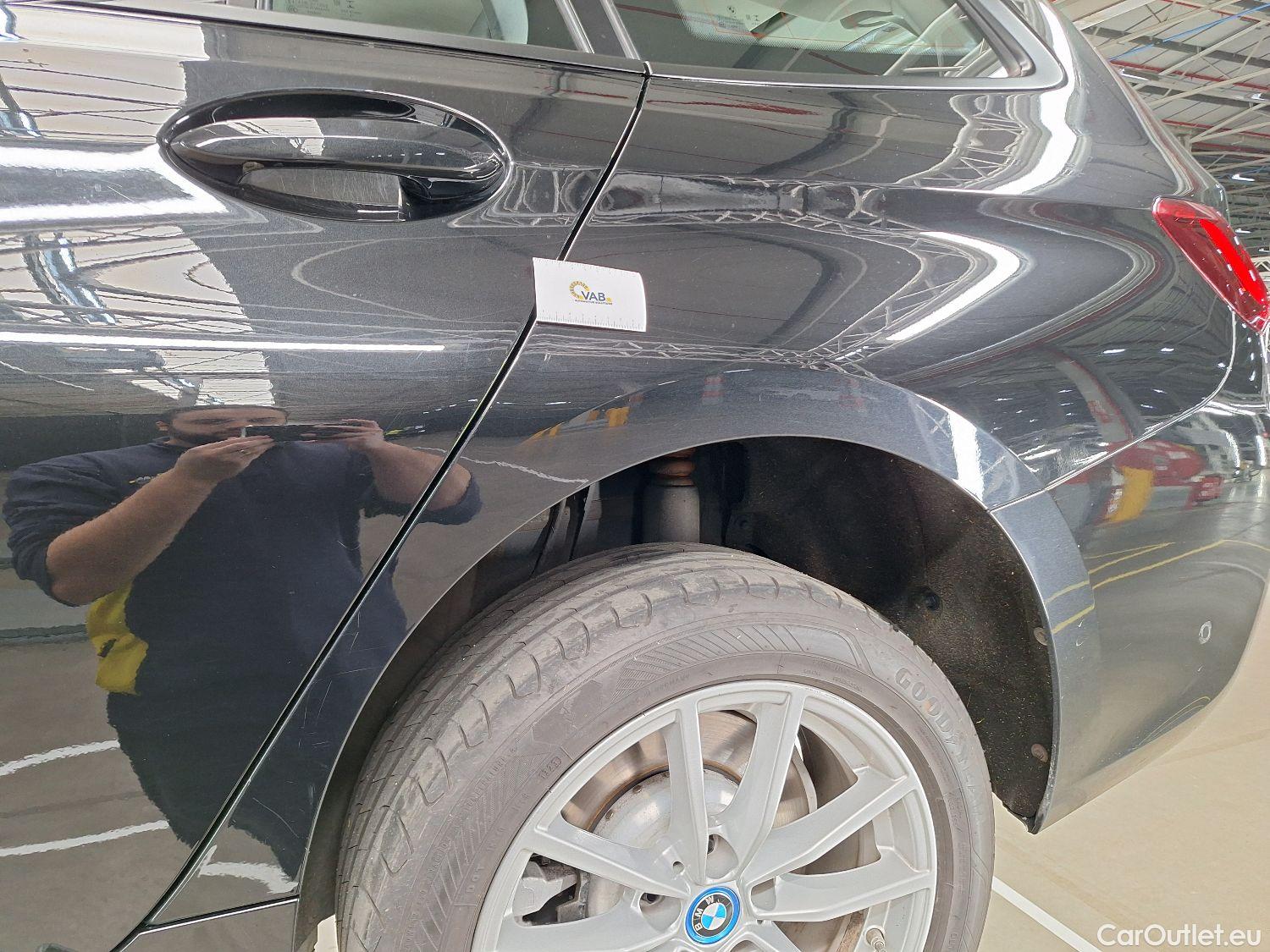  Bmw  Serie 3 BMW, 3-serie To. '18 PHEV, BMW 3 Reeks Touring 320e xDrive (150 kW) 5d #15