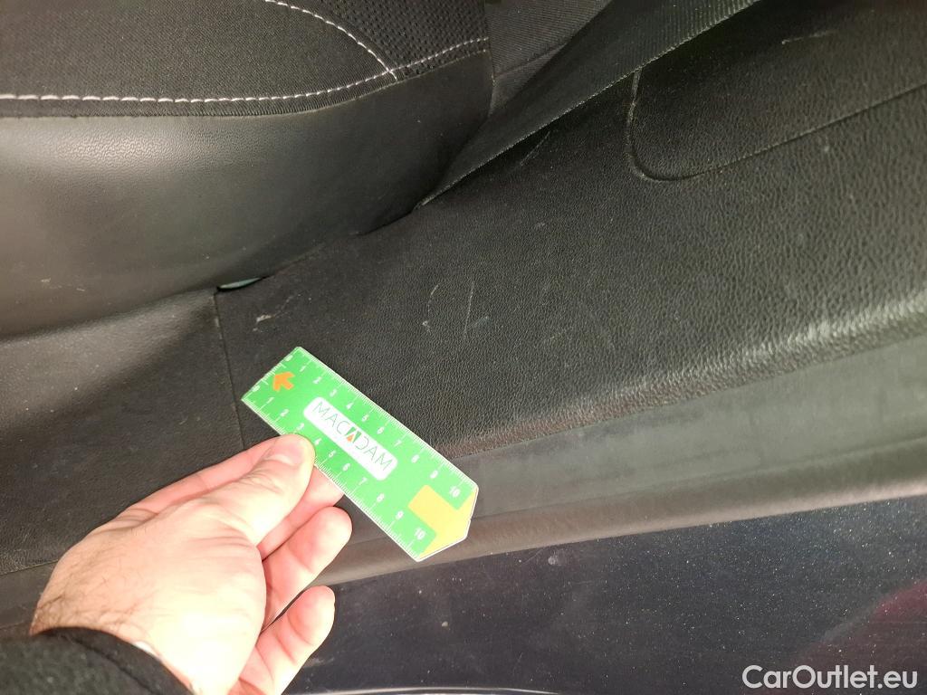  Renault  Megane RENAULT Mégane Estate / 2020 / 5P / Break Business TCe 115 FAP -21N #14