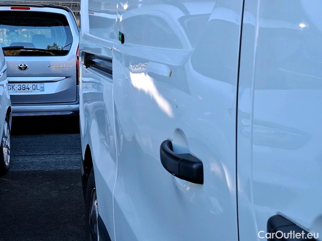  Renault  Trafic RENAULT  / 2021 / 4P / Fourgon tôlé FG GCF L2H1 3T Blue dCi 130 #8