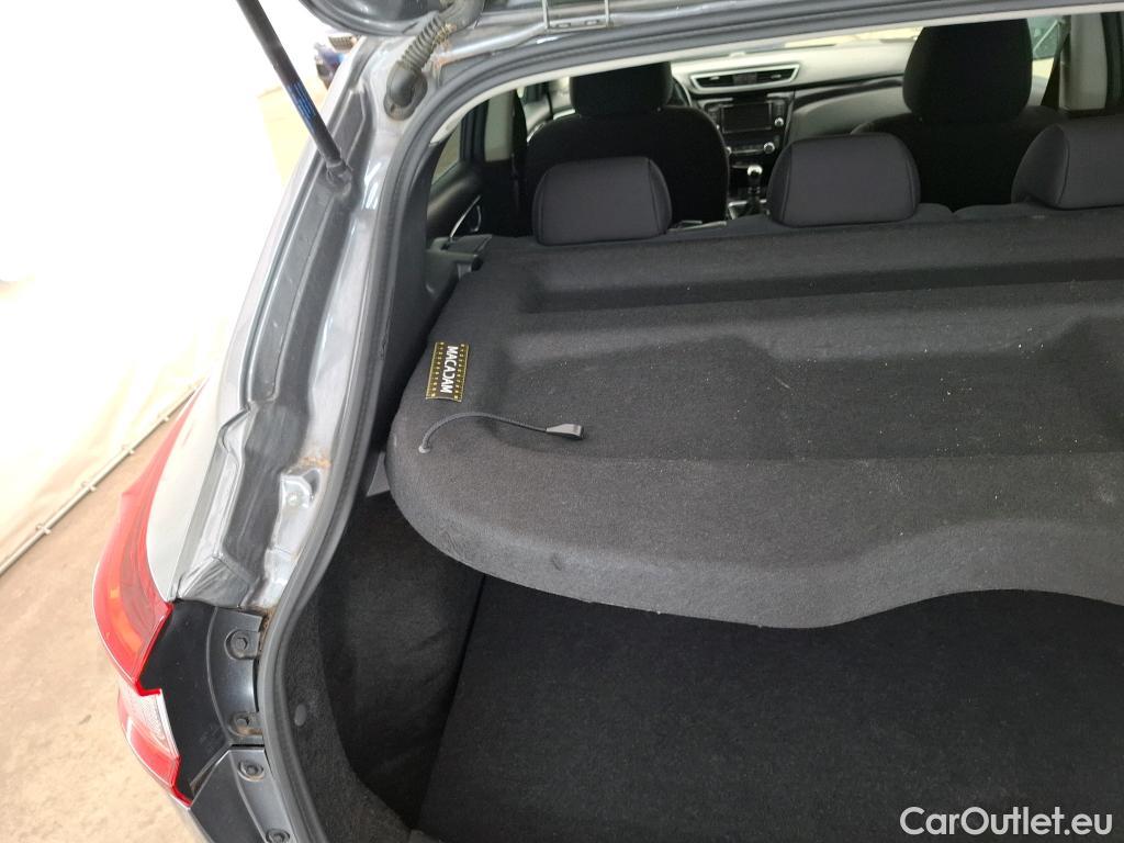  Nissan  Qashqai NISSAN  / 2017 / 5P / Crossover 1.5 DCI 115 Business Edition #24