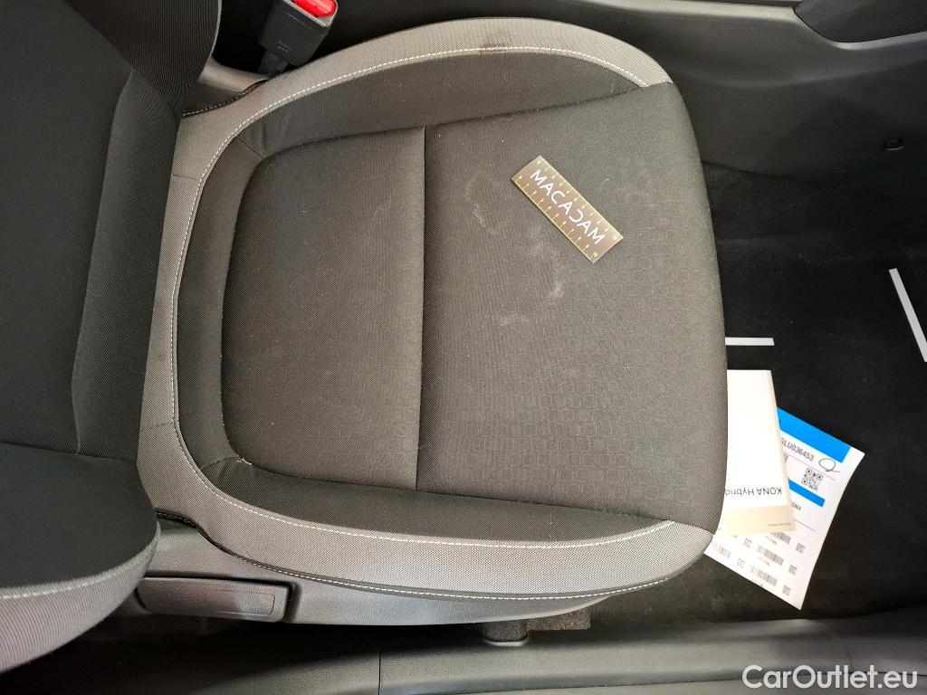  Hyundai  Konna HYUNDAI Kona / 2017 / 5P / SUV 1.6 GDi Hybrid DCT-6 Intuitive #6