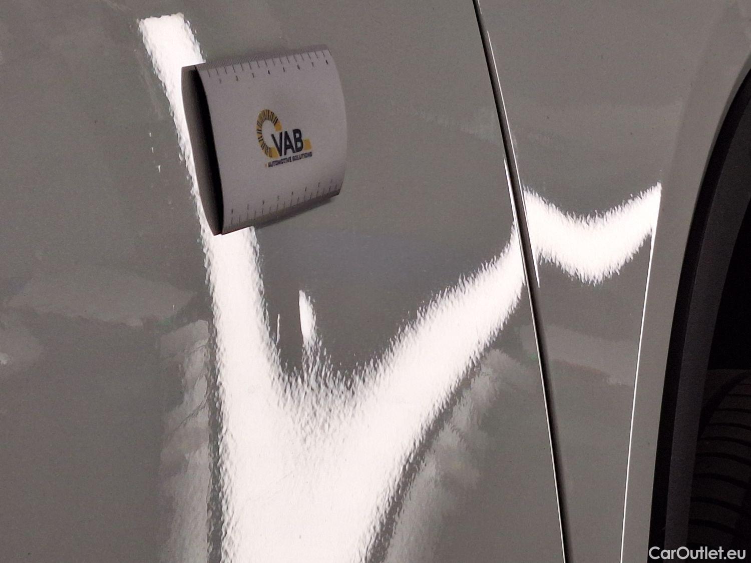  Volvo  XC 40 Volvo, XC40 '17, Volvo XC40 D4 AWD Geartronic R-Design 5d #15