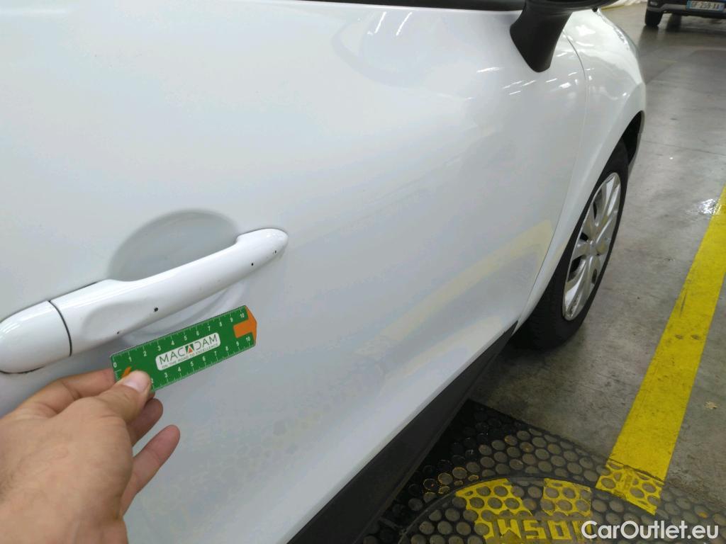  Renault  Clio  IV Air MediaNav 1.5 dCi 90CV BVM5 E6 #53