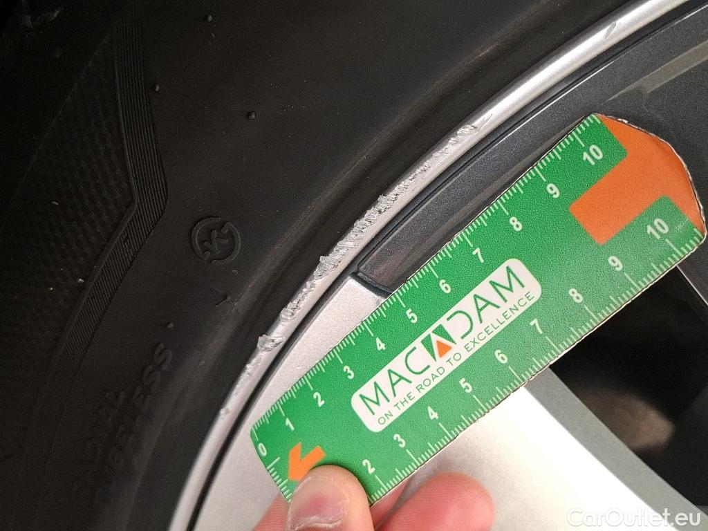  Tesla  Model Y  Propulsion RWD COMMITMENT DEAL lot 198 #5