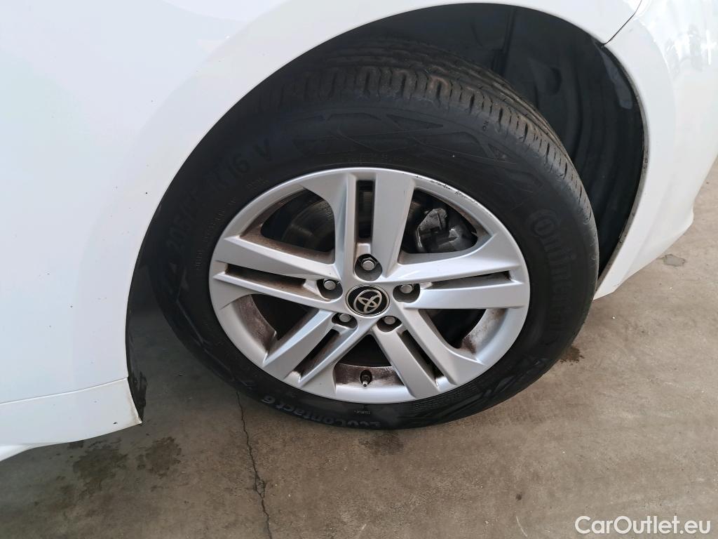  Toyota  Corolla TOYOTA  Touring Sports / 2018 / 5P / Break Hybride 122h Dynamic Business Supp Lomb #18