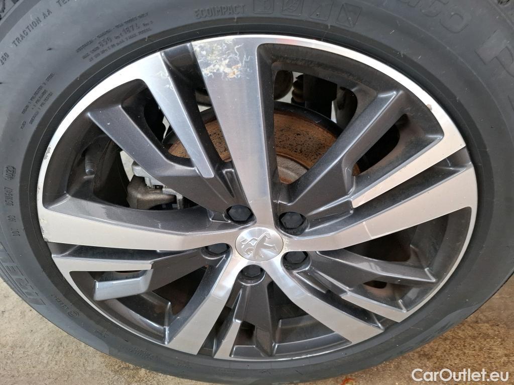  Peugeot  3008  Allure Pack 1.2 PureTech 130CV BVA8 E6d #18