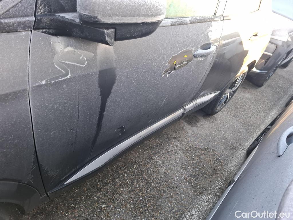  Peugeot  3008  Allure Pack 1.2 PureTech 130CV BVA8 E6d #31