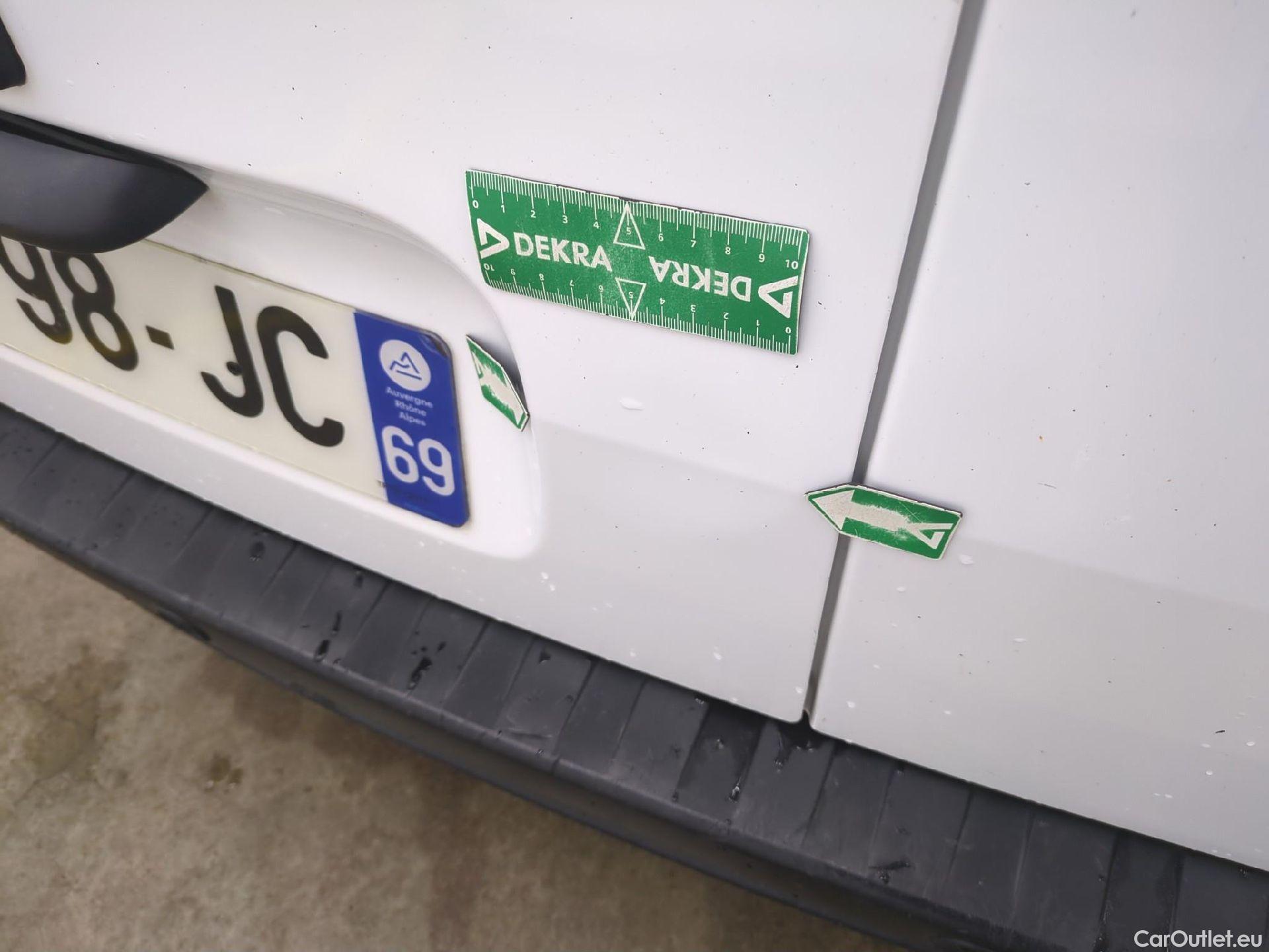  Renault  Kangoo  II Express Extra (Série Spéciale) 1.5 dCi 95CV BVM6 E6dT #31