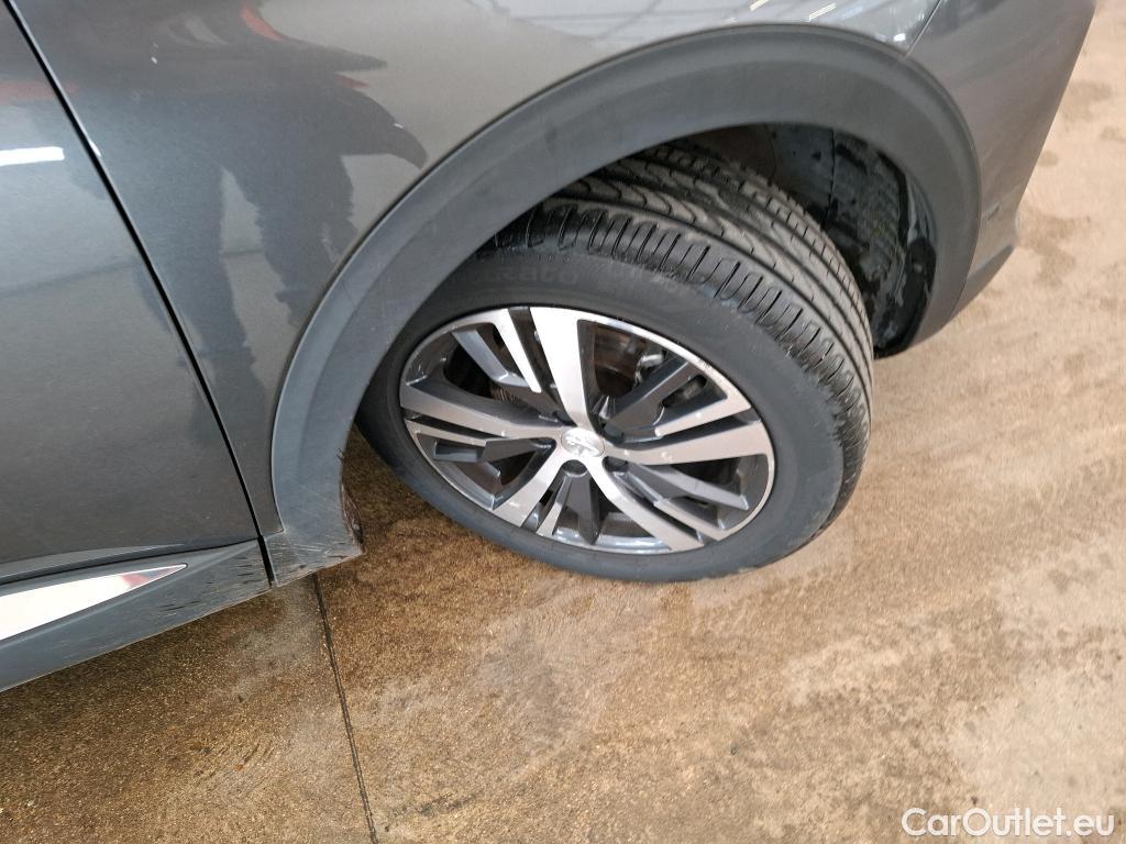  Peugeot  3008  Allure Pack 1.2 PureTech 130CV BVA8 E6d #23