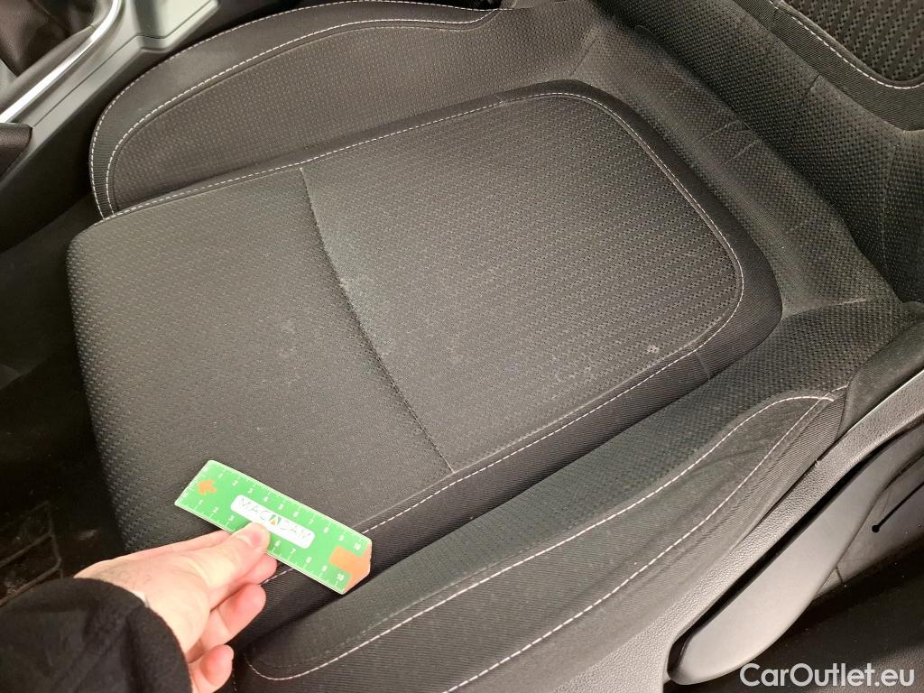  Renault  Megane RENAULT Mégane Estate / 2020 / 5P / Break Business TCe 115 FAP -21N #21