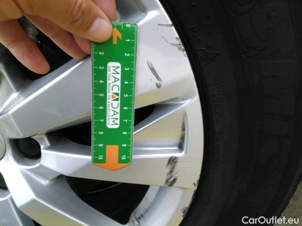  Peugeot  3008  Active Business 1.5 HDi 130CV BVA8 E6dT #8