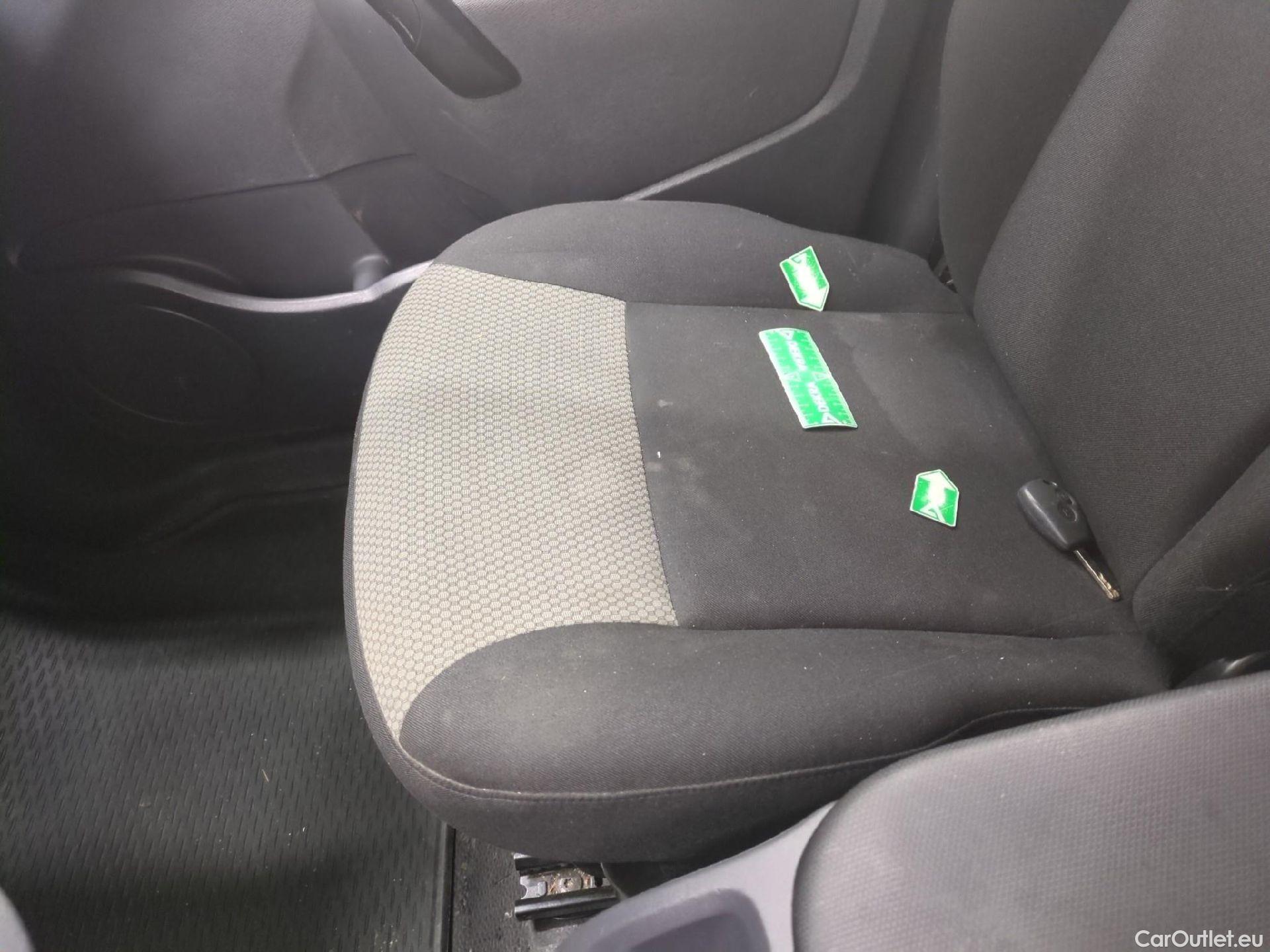  Renault  Kangoo  II Express Extra (Série Spéciale) 1.5 dCi 95CV BVM6 E6dT #19