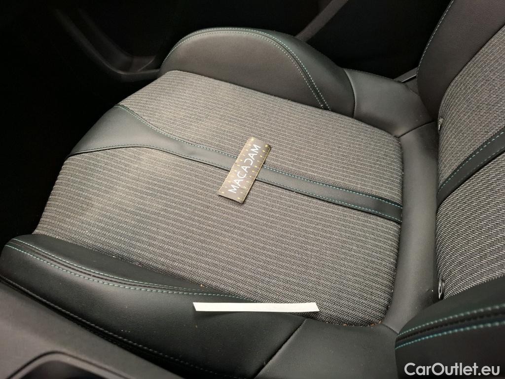  Peugeot  3008  Allure Pack 1.2 PureTech 130CV BVA8 E6d #33