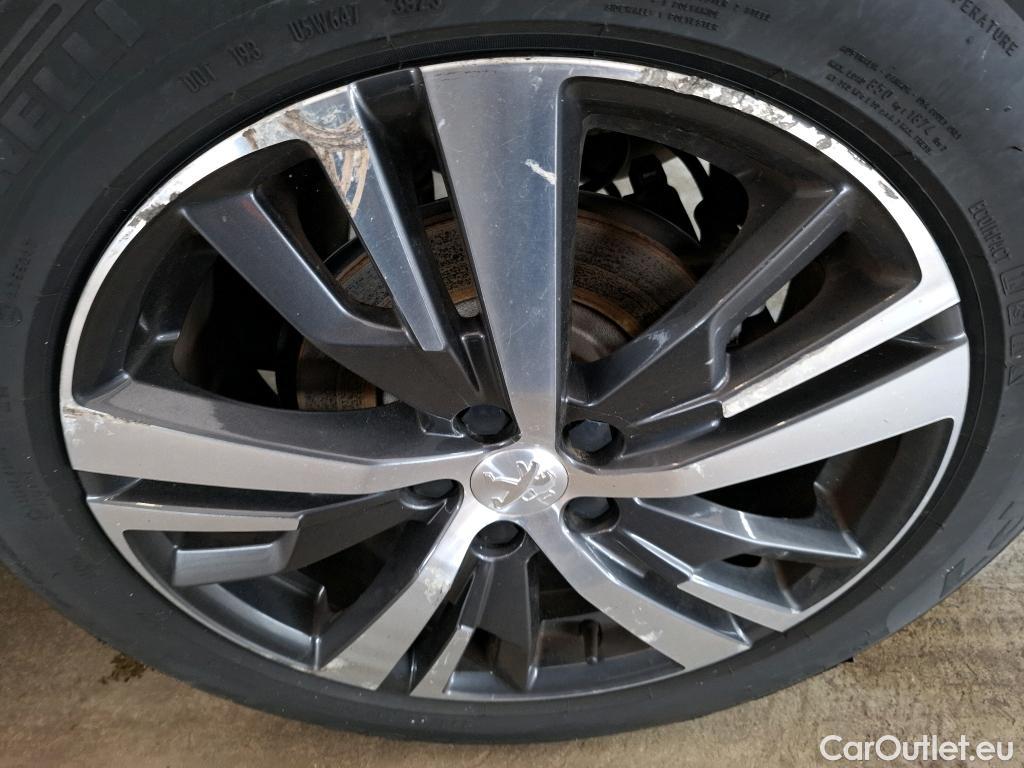  Peugeot  3008  Allure Pack 1.2 PureTech 130CV BVA8 E6d #13