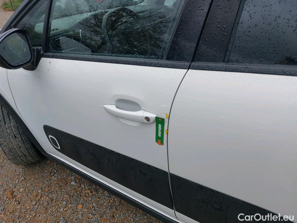  Citroen  C3 CITROEN  / 2016 / 5P / Berline PureTech 110 S&S BVM Shine Business #1