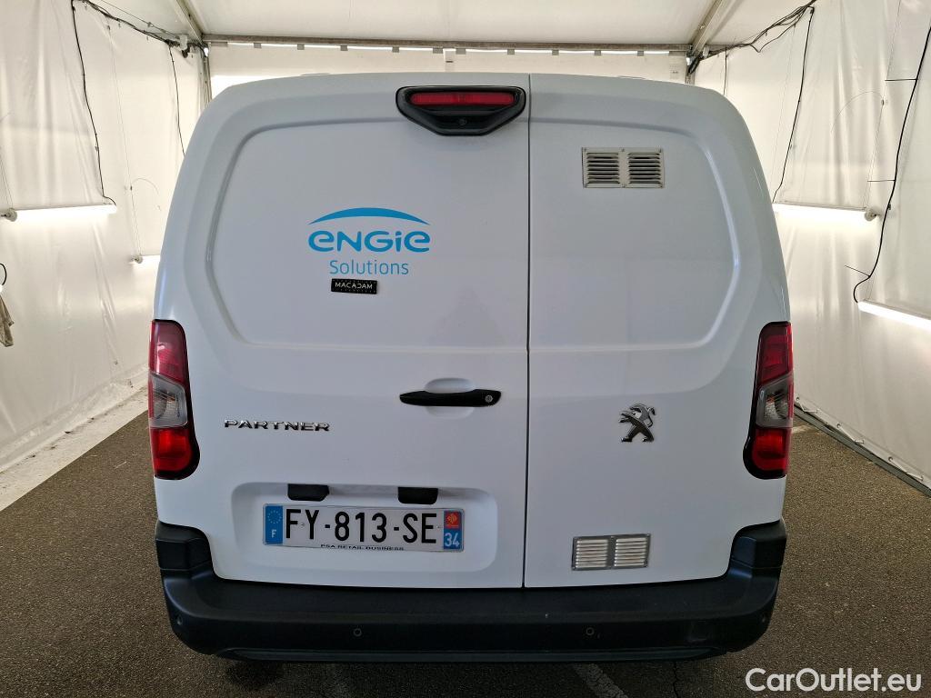  Peugeot  Partner PEUGEOT  / 2018 / 4P / Fourgonnette BHDI 100 S&S 100 S&S 1000KG STD ASPHALT #4