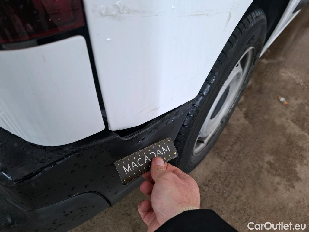  Citroen  Berlingo  Fourgon Club M 650 1.5 BlueHDi 100CV BVM5 E6dT #37