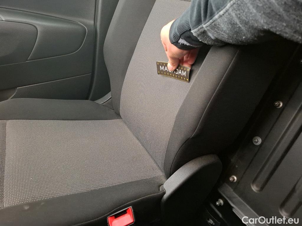  Citroen  Berlingo  Fourgon Club M 650 1.5 BlueHDi 75CV BVM5 E6dT #25