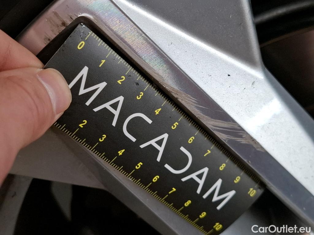  Audi  Q5  s line quattro 2.0 TDI 165CV BVA7 E6 #9