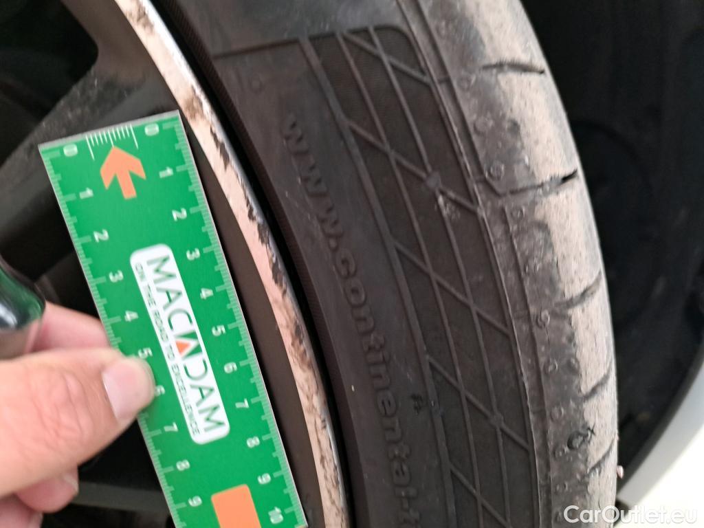  Mercedes  A-Klasse MERCEDES-BENZ Classe A Berline 5p Berline A 200 AMG Line 7G-DCT #21