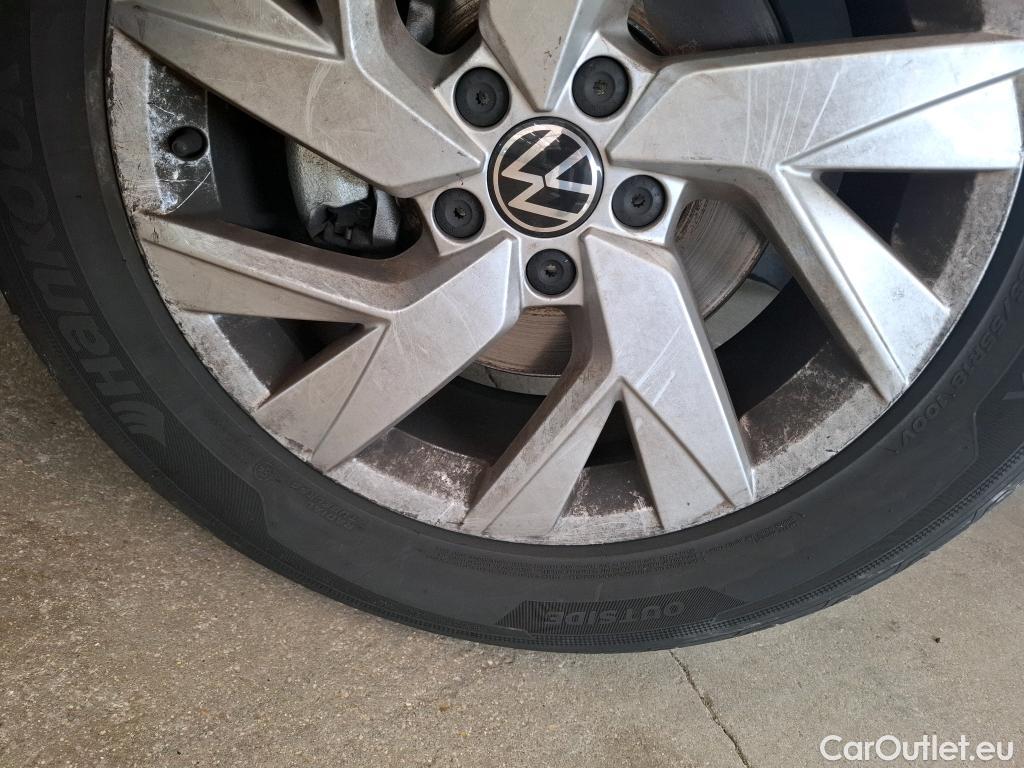  Volkswagen  Tiguan VOLKSWAGEN  / 2020 / 5P / SUV 1.5 TSI 150 DSG7 Elegance #13