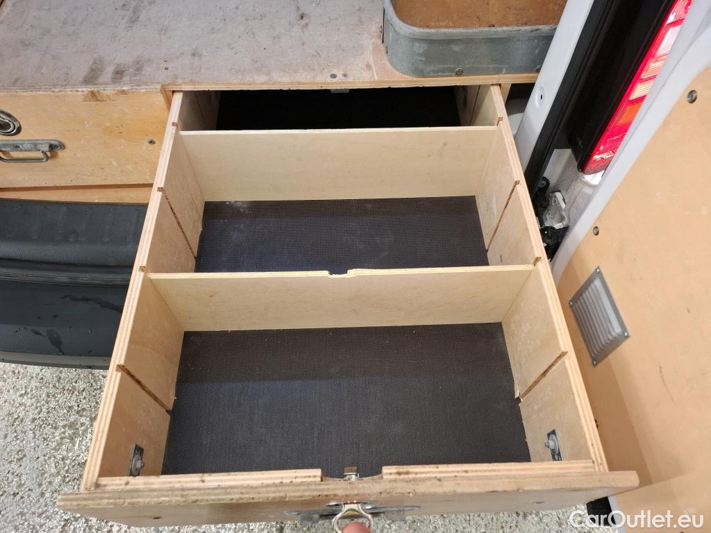  Volkswagen  Caddy VOLKSWAGEN  Van / 2015 / 4P / Fourgonnette 1.4 TGI GNV 110 Business Line #4