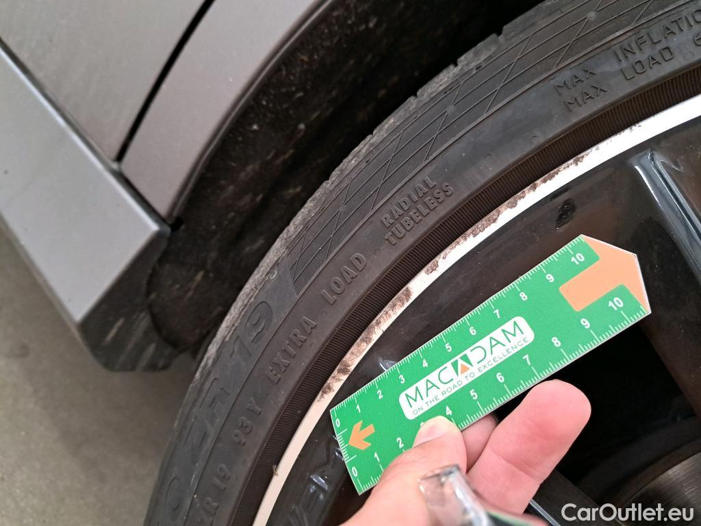  Mercedes  A-Klasse MERCEDES-BENZ Classe A Berline 5p Berline A 200 AMG Line 7G-DCT #10