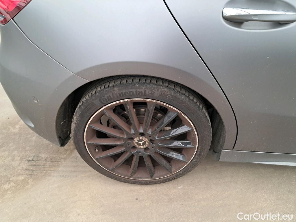  Mercedes  A-Klasse MERCEDES-BENZ Classe A Berline 5p Berline A 200 AMG Line 7G-DCT #13
