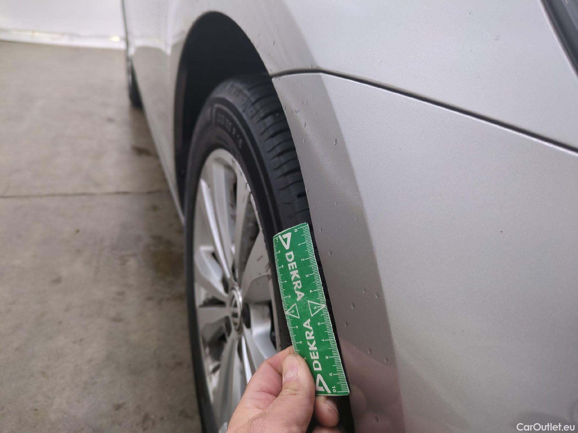  Volkswagen  Golf  VII Berline Confortline Business BMT 1.6 TDI 115CV BVA7 E6dT #9