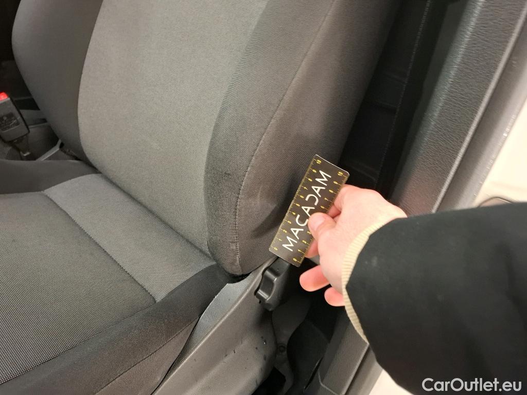  Volkswagen  Caddy VOLKSWAGEN  Van / 2015 / 4P / Fourgonnette 1.4 TGI GNV 110 Business Line #12