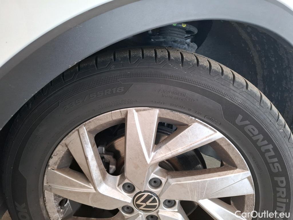  Volkswagen  Tiguan VOLKSWAGEN  / 2020 / 5P / SUV 1.5 TSI 150 DSG7 Elegance #12