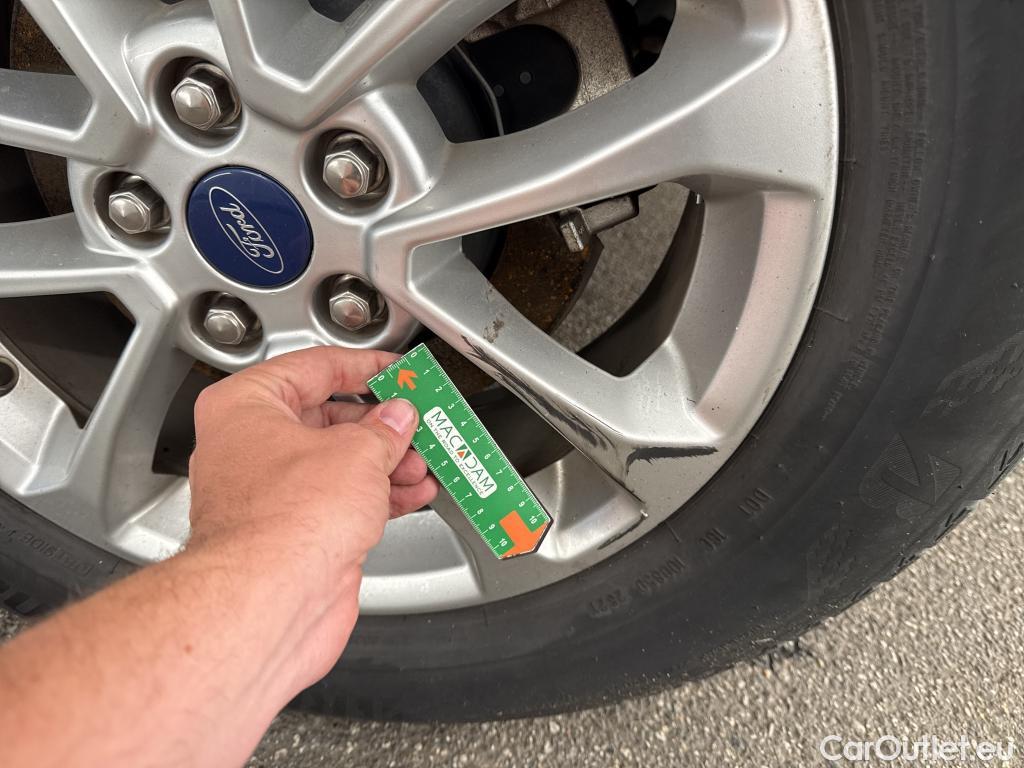  Ford  Kuga  Titanium Hybrid 2.5 190CV BVA6 E6dT #29