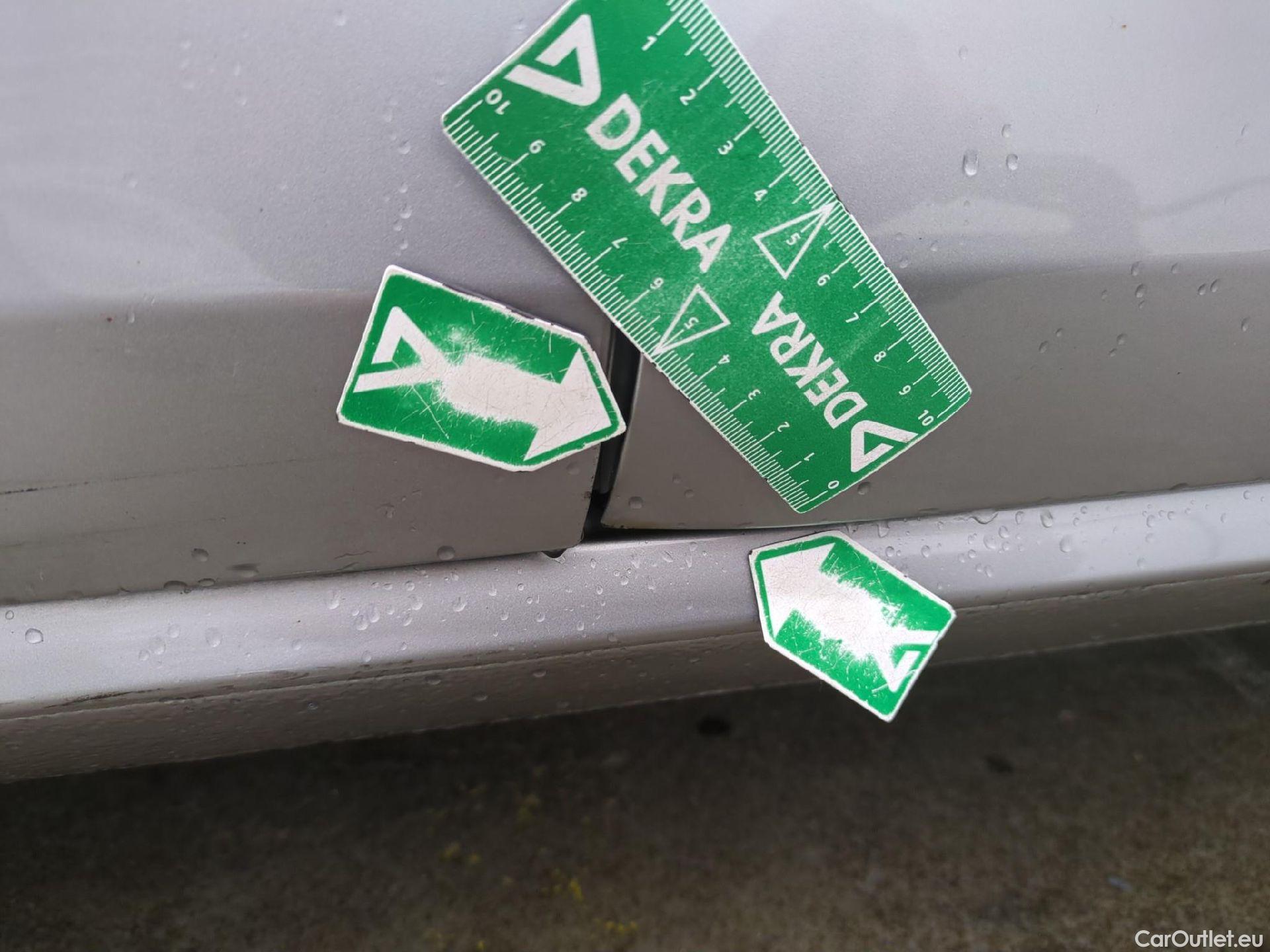  Volkswagen  Golf  VII Berline Confortline Business BMT 1.6 TDI 115CV BVA7 E6dT #28