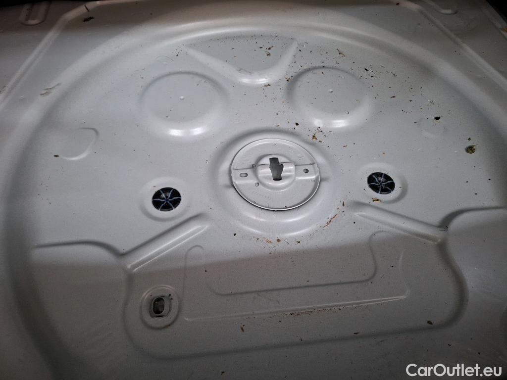  Volkswagen  Tiguan VOLKSWAGEN  / 2020 / 5P / SUV 1.5 TSI 150 DSG7 Elegance #6