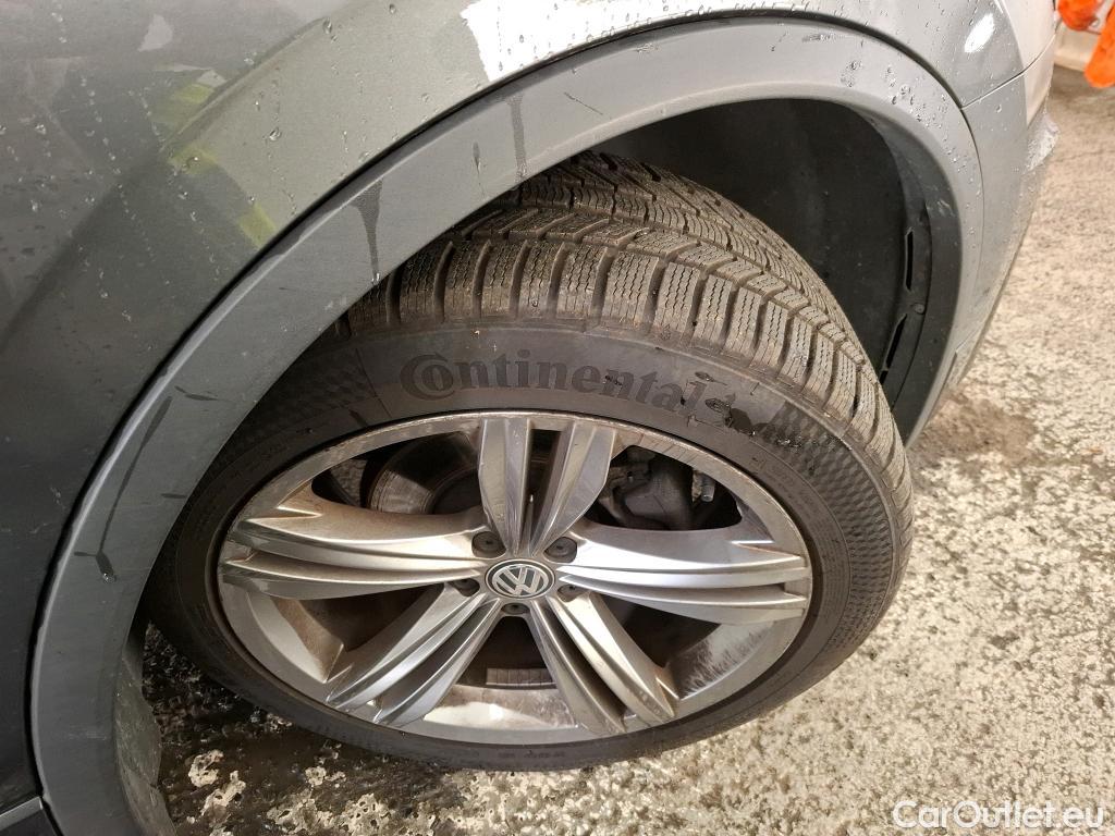  Volkswagen  Tiguan  Carat 2.0 TDI 150 DSG7 Pack R Line #4