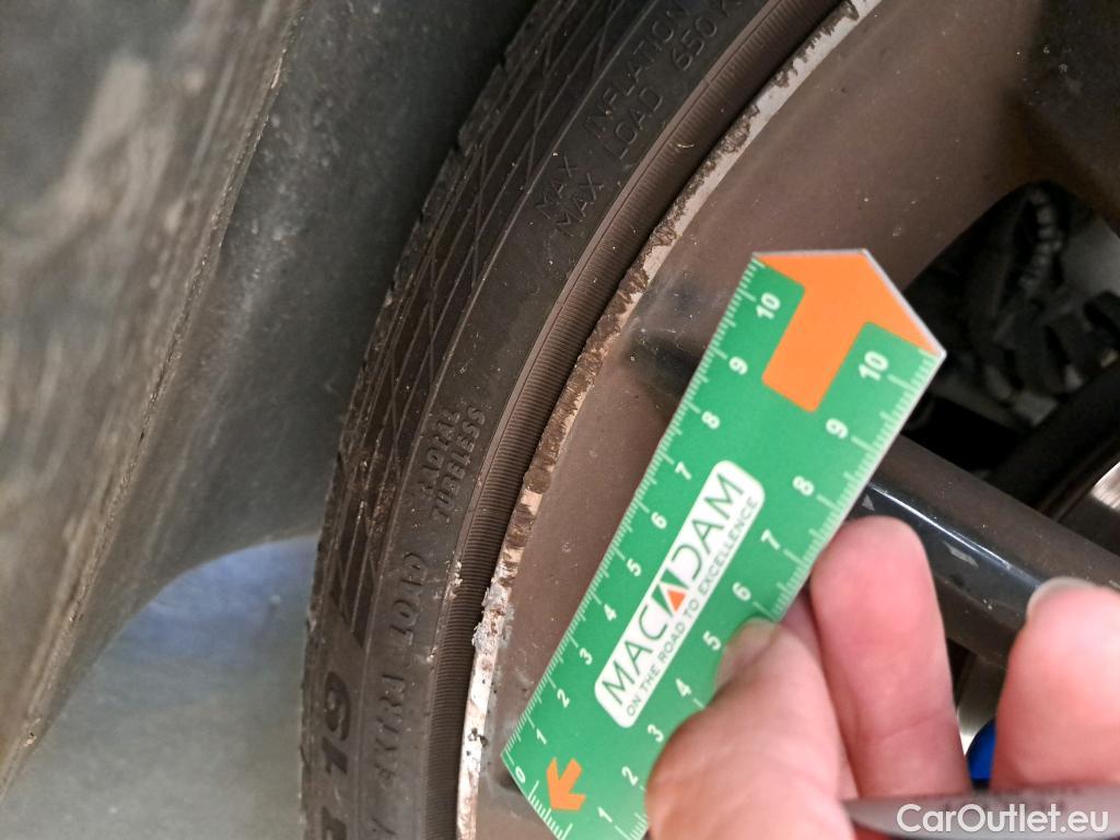  Mercedes  A-Klasse MERCEDES-BENZ Classe A Berline 5p Berline A 200 AMG Line 7G-DCT #22