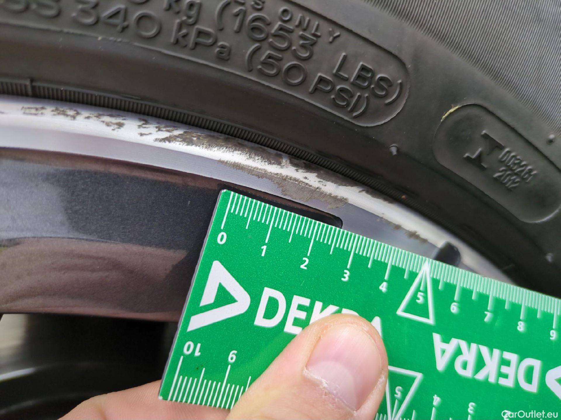  Bmw  Serie 3 BMW Série 3 Touring / 2022 / 5P / Break 318i 156ch Business Design BVA8 #8