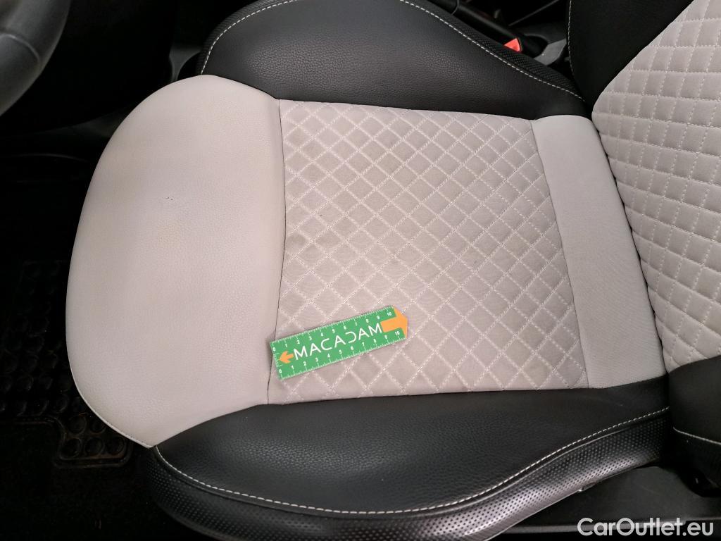  Fiat  500 FIAT  / 2015 / 3P / Berline 1.0 70ch BSG Dolcevita #18