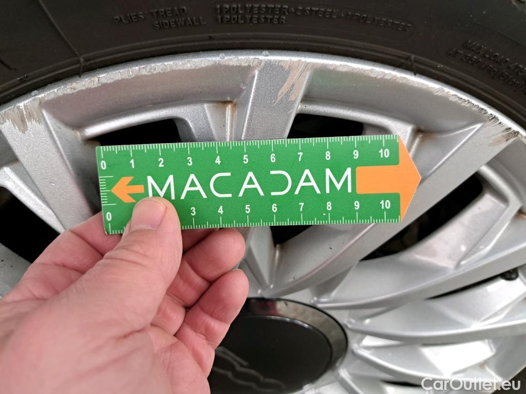  Fiat  500 FIAT  / 2015 / 3P / Berline 1.0 70ch BSG Dolcevita #9