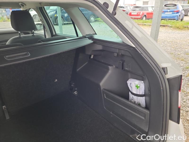  Skoda  Fabia  Combi (2015) Com.1.0TSI 70 Ambition 5d #17