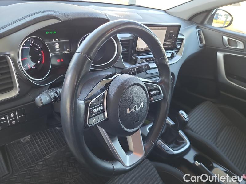  KIA  Cee'd Ceed  (CD) (2018->) Ceed SW 1.5 T-GDI 118 Top #7