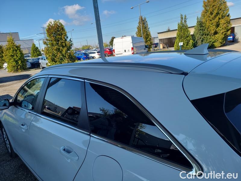  KIA  Cee'd Ceed  (CD) (2018->) Ceed SW 1.5 T-GDI 118 Top #9