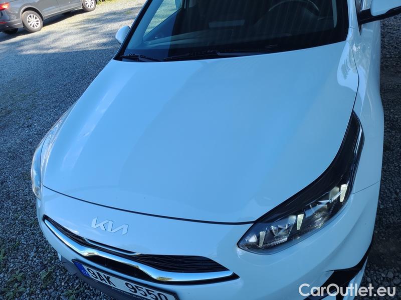  KIA  Cee'd Ceed  (CD) (2018->) Ceed SW 1.5 T-GDI 118 Top #4