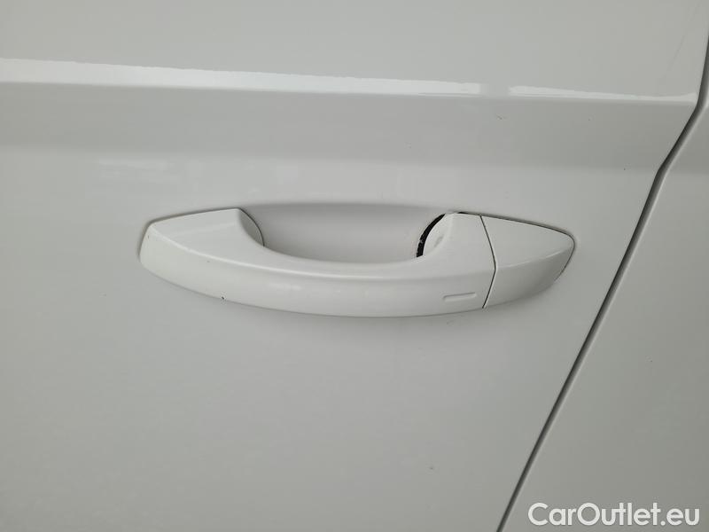  Skoda  Fabia  Combi (2015) Com.1.0TSI 70 Ambition 5d #13