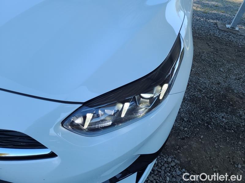  KIA  Cee'd Ceed  (CD) (2018->) Ceed SW 1.5 T-GDI 118 Top #3