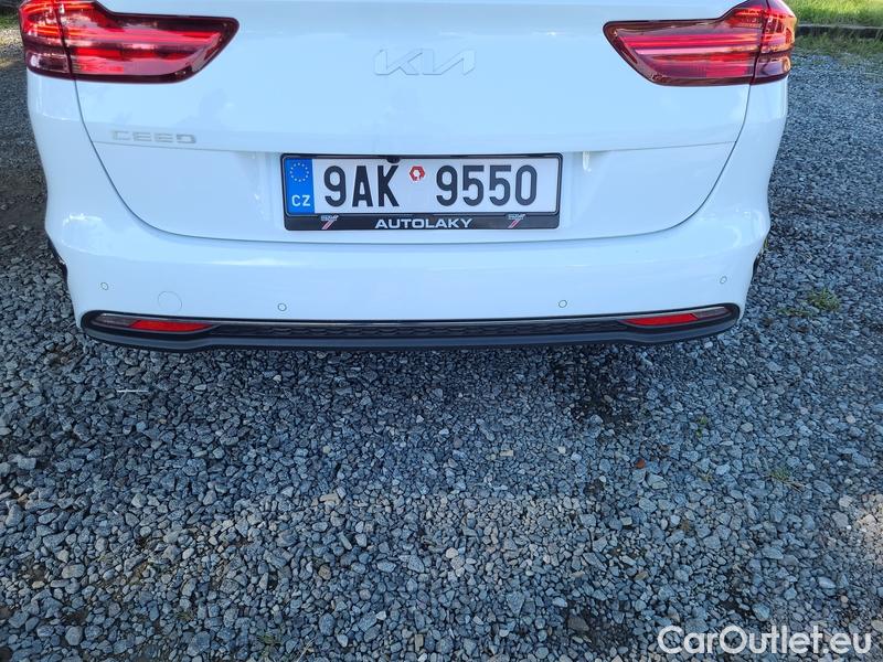  KIA  Cee'd Ceed  (CD) (2018->) Ceed SW 1.5 T-GDI 118 Top #10