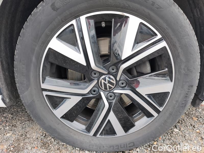  Volkswagen  Touran  (5T1)(2015)  2.0TDI 110 Highline DSG #21