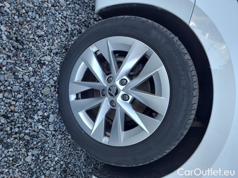  Skoda  Octavia  Combi (NX3)(2020) Oct.Combi 1.5TSI 110 Style #3